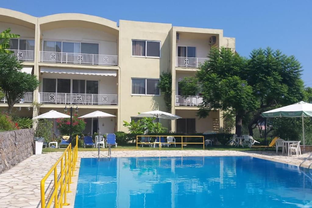 Sea View Apartment With Swimning Pool Mesongí Zewnętrze zdjęcie