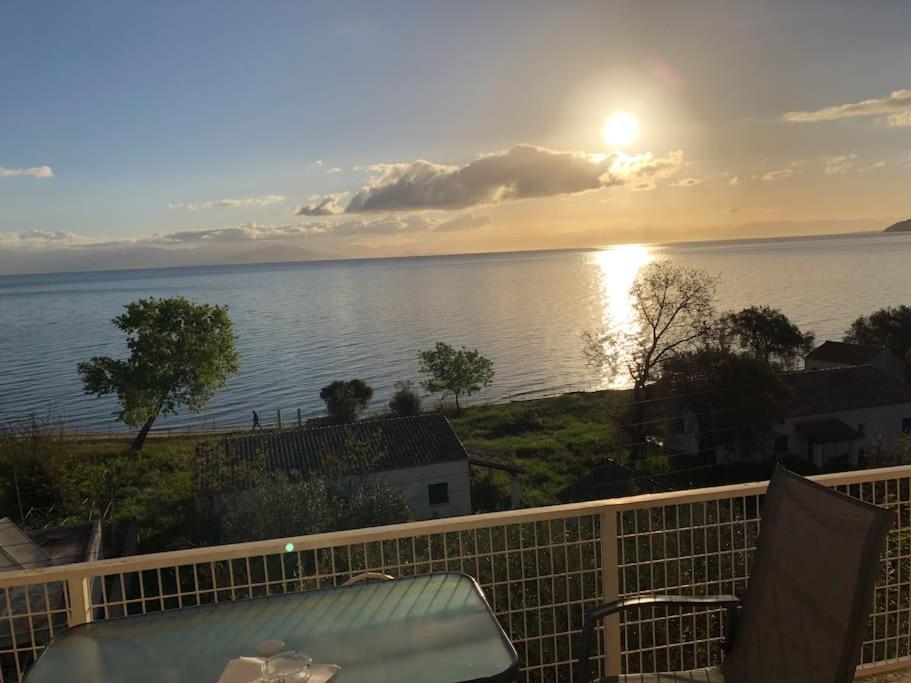 Sea View Apartment With Swimning Pool Mesongí Zewnętrze zdjęcie
