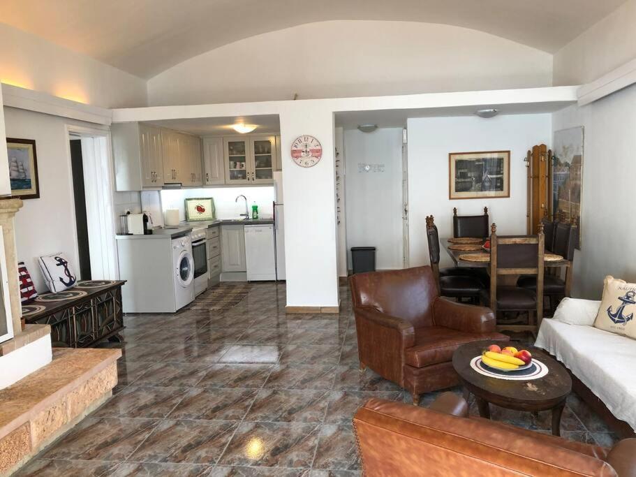 Sea View Apartment With Swimning Pool Mesongí Zewnętrze zdjęcie